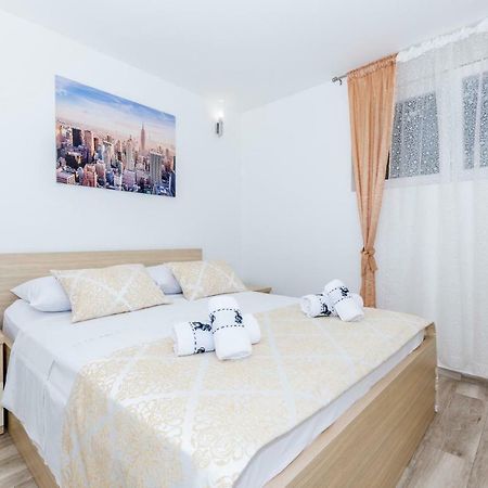 Apartments West Coast Split Luaran gambar